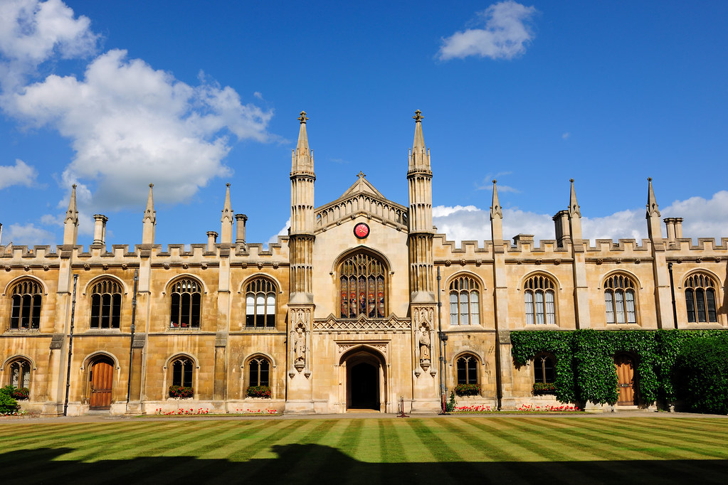 University of Cambridge: Courses List, Fees, Postgraduate Admissions, Cost, Colleges & Departments